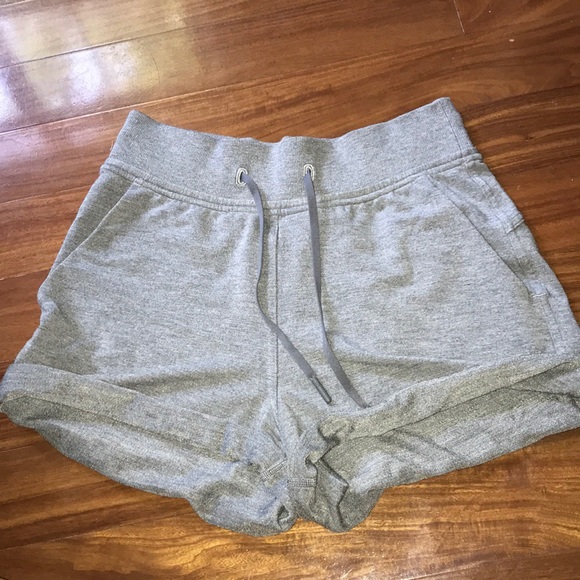 Lulu lemon sweatshorts - Picture 1 of 7